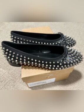 New in Box Christian Louboutin Sweetie Jane Black Spike Ballet Flats